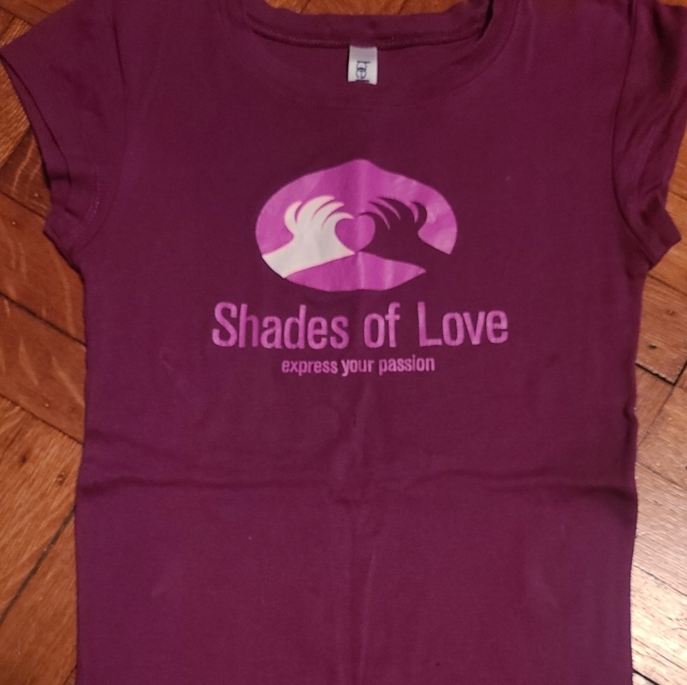 Shades of Love T Shirt - Picture 2 of 4